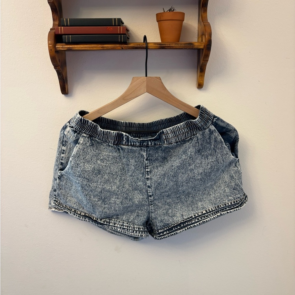 Promesa Acid Wash Pull-On Shorts Medium Vintage Wash